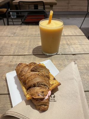 Savory Croissant with vegan egg like fillingg   at UNO Caffé Olistico in Bologna