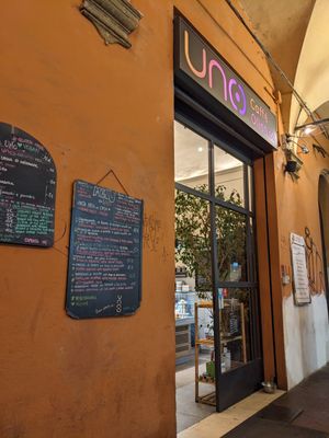  at UNO Caffé Olistico in Bologna