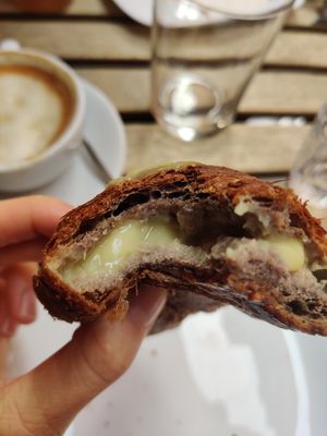  at UNO Caffé Olistico in Bologna