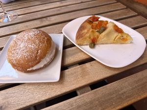   at UNO Caffé Olistico in Bologna