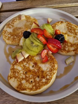 Veggie pancakes at UNO Caffé Olistico in Bologna