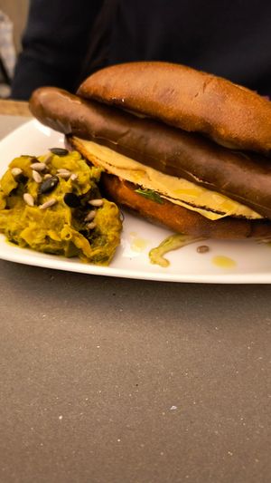 Got dog vegano at UNO Caffé Olistico in Bologna