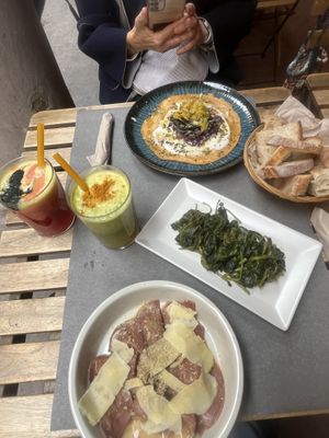   at UNO Caffé Olistico in Bologna