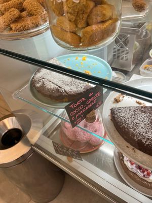  at UNO Caffé Olistico in Bologna