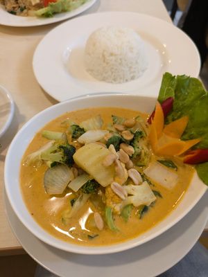  at Song Pi Nong in Luzern