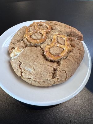 Kitchen sink cookie   at Madame Zuzu's in Highland Park