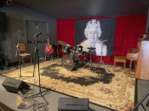 Insidr at Caspar Pub House in Caspar