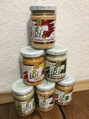 vegan spreads  at Lebe Gesund in Stuttgart