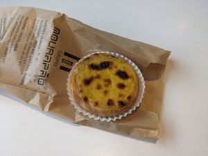 Vegan pastel de nata at Mourapão  in Vilamoura