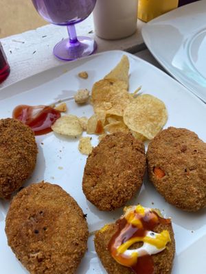 Nuggets de avena at El Monchis Vegano in Mexico City