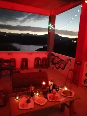 Special dates with lake view at El Monchis Vegano in Mexico City