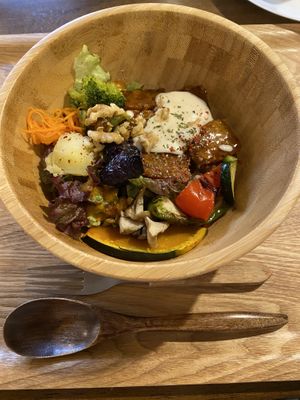 Tempeh bowl at Terra Burger & Bowl in Tokyo