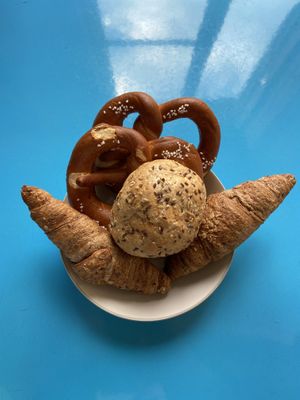 vegan croissants at Brotzeit in Barcelona