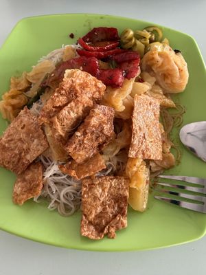 White bee Hoon   at FZ Vegetarian 风竹 in East Singapore