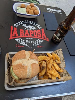  at Cerveceria La Raposa in Oviedo