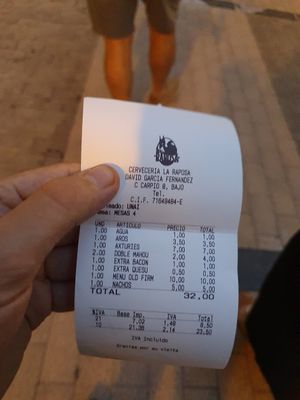 Precio at Cerveceria La Raposa in Oviedo