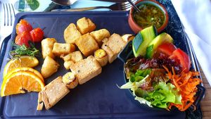 Tofu Skewers, fried maize and salad at Quinta Do Furão in Santana