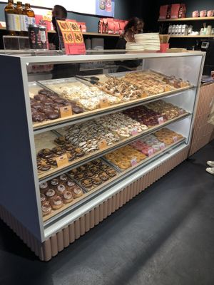 Auswahl an Donuts at Brammibal's Donuts - Alexanderplatz in Berlin