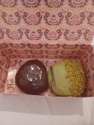 Boston cream and Mozart at Brammibal's Donuts - Alexanderplatz in Berlin
