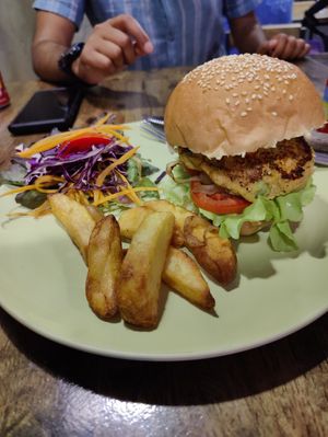 Chickpea burger at Good Burger in Pai
