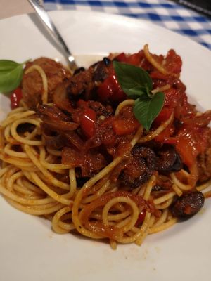Vegan Spagetti with meat balls at Mom's Kitchen in Kos