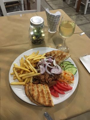 vegan homemade gyros at Mom's Kitchen in Kos