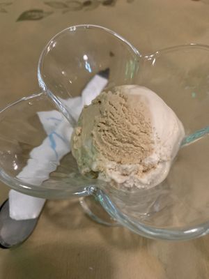 vegan ice cream- peanut butter& hazelnut at Mom's Kitchen in Kos