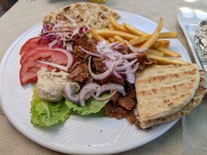 Vegan Gyrosplate at Mom's Kitchen in Kos