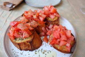 Veganes Bruschetta at Mom's Kitchen in Kos