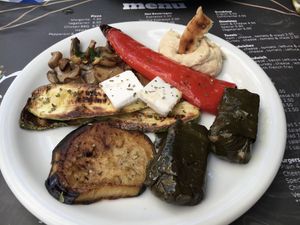 Dolmades, Garlic mushrooms, home-made hummus, grilled vegetables and vegan feta - as recommended by Georgia... a vegan herself! DELICIOUS at Mom's Kitchen in Kos