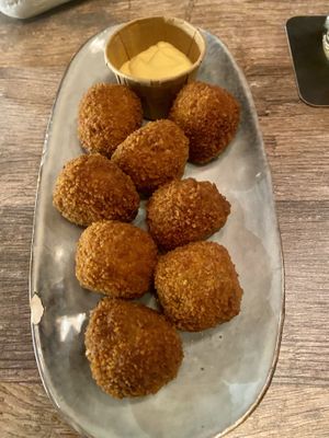 Vegan bitterballen  at Boulevard 17 in Vlissingen