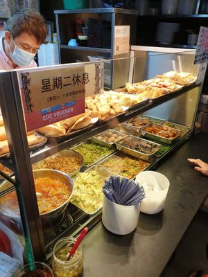 mixed vegetable  at Red Apple 红苹果素食 - Bukit Batok in West Singapore