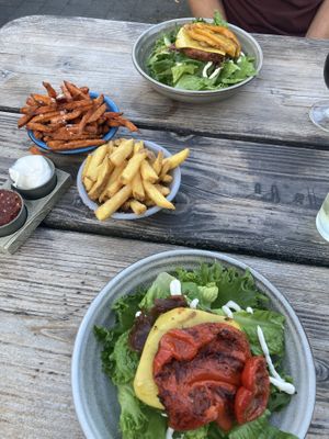 Burger und Fries  at Halifax Burgers in Koege