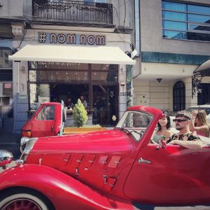Vintage vibes at Nom Nom in Constanta