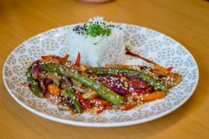 Vegan wok at Nom Nom in Constanta