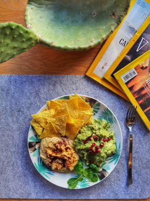 Humus&guacamole at Nom Nom in Constanta