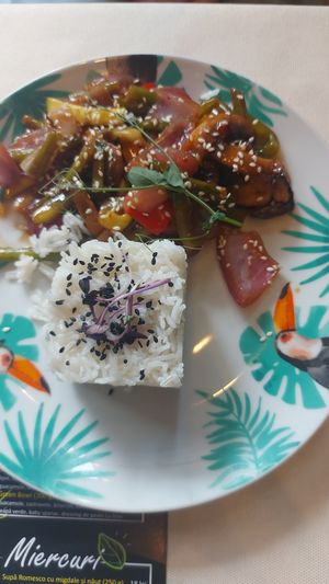  at Nom Nom in Constanta