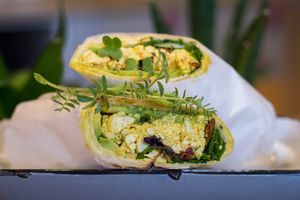 Scrambled tofu wrap at Nom Nom in Constanta