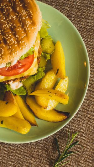 Buuuurgeeerrr at Nom Nom in Constanta