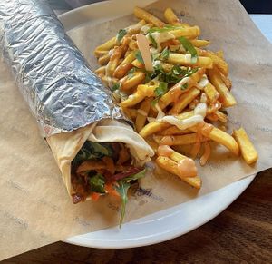 XXL planted kebab &  fries at Mados Kebap in Uster