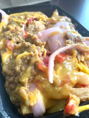 Animal Basket
Choice of Fries, Animal Protein, VEG-N Cheezy, Diced Tomato, VEG-Onions, Shredded Cheddar, Impossible Detroit Style Chili, Housemade Hunny Mustard & VEG-Sauce at Veg-n in Okemos