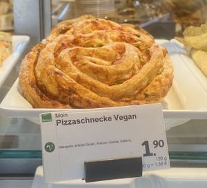 Vegan Pizza roll  at denn's Biomarkt in Reutlingen
