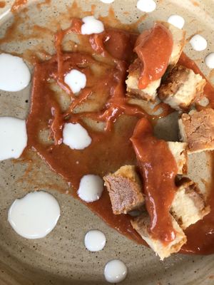 “Deconstructed” tofu cheesecake with guava sauce at Horta Cozinha Criativa in Brasilia