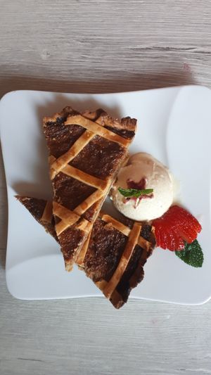 Tarte a la banane at Le Dodo Posé in Clichy