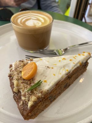 Vegan carrot cake and cappuccino with oat milk  at SUEDHANG in Tubingen