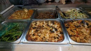 Variety of dishes at Gong Fu Yuan 共福缘素食 in North Singapore