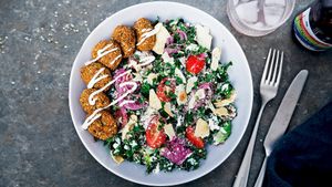 Santa´s Caesar
Romaine lettuce, kale, Parmigiano, Caesar dressing, pickled red onions, crispy pita flakes at Fafelle in Stockholm