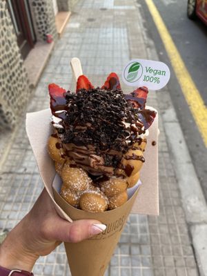 Vegan Oreo waffle with vegan ferrero ice cream   at Mordisquitos Cafe in Tenerife