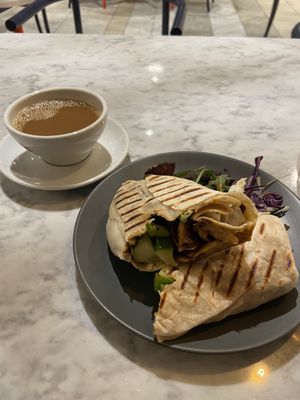 Hoisin D*ck Wrap 🦆 at Kafé Plattan in Stockholm