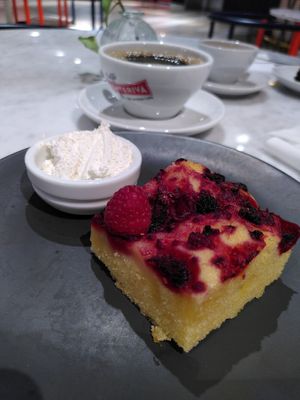 Raspberry and vanilla cake at Kafé Plattan in Stockholm